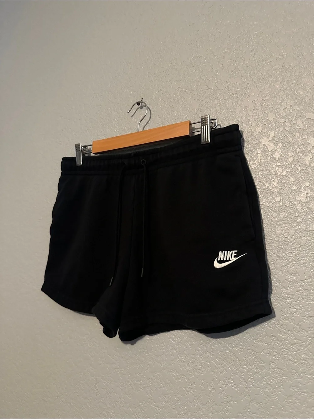 New Nike Essentials Sweatshorts